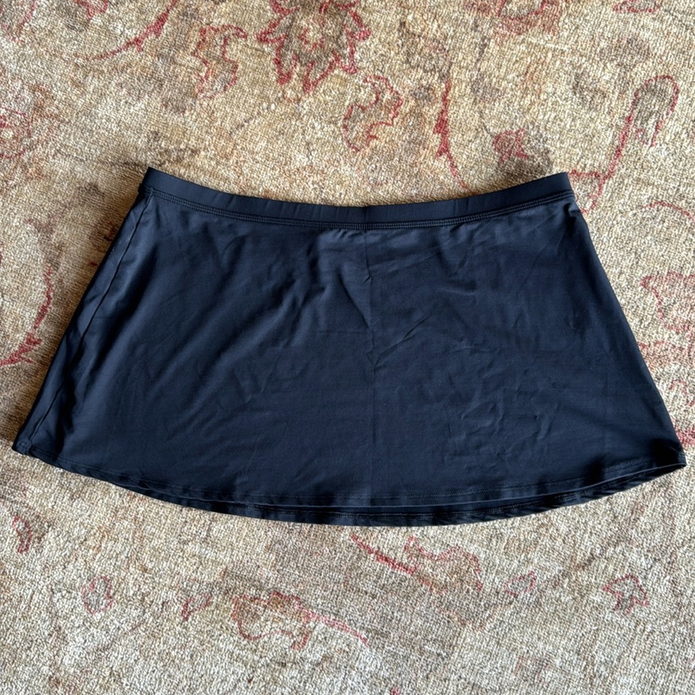 EUC Anne Cole Elegant Black Swim Coverup Skirt L